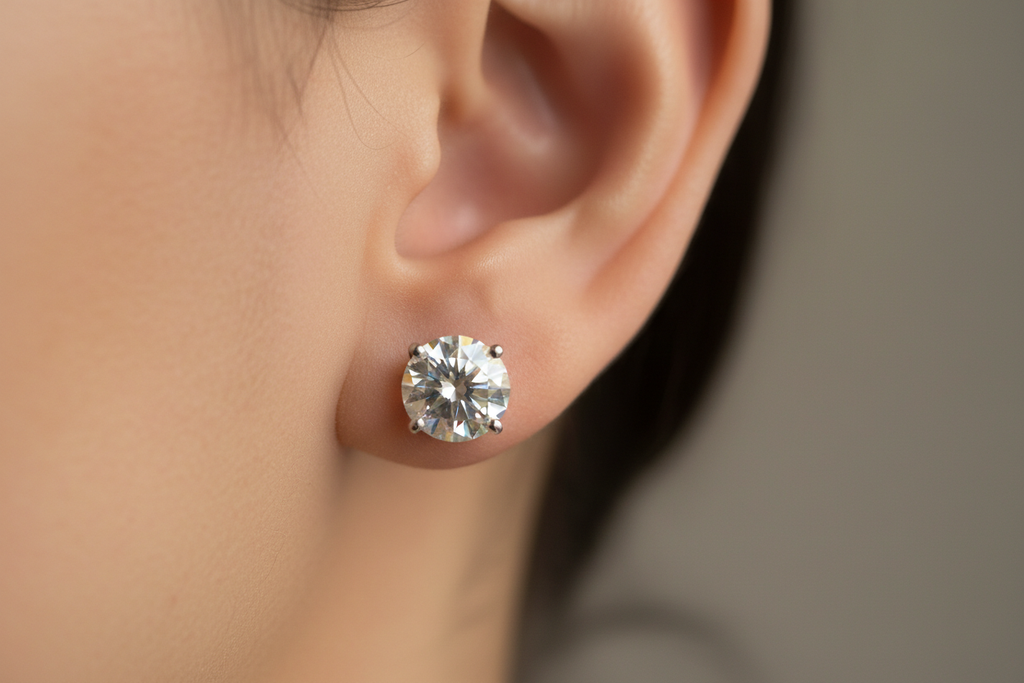 8mm 2ct moissanite earring on a ear 