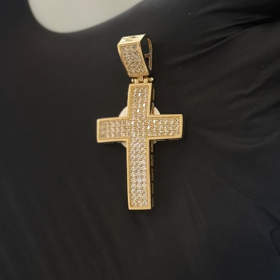 14k Gold Small Cross Pendant