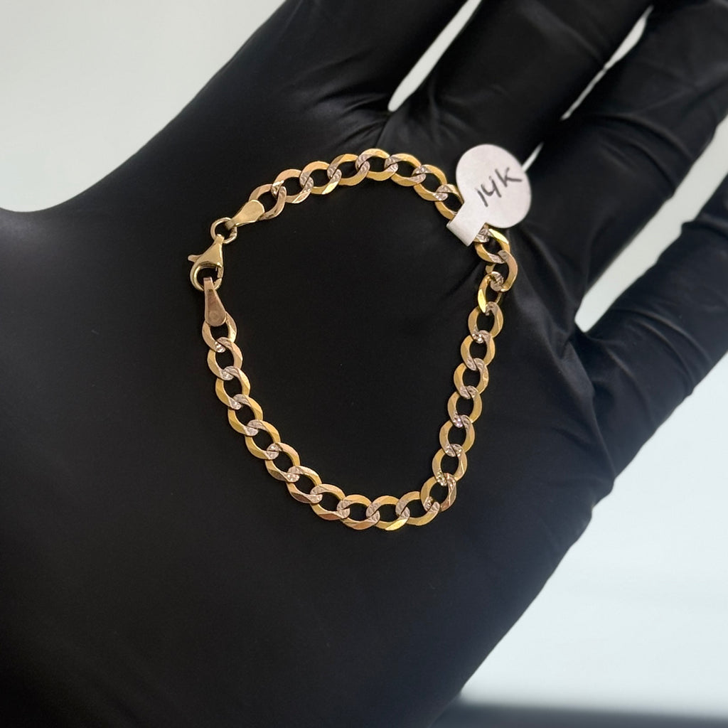 14k Gold Diamond Cut  Ladies Bracelet