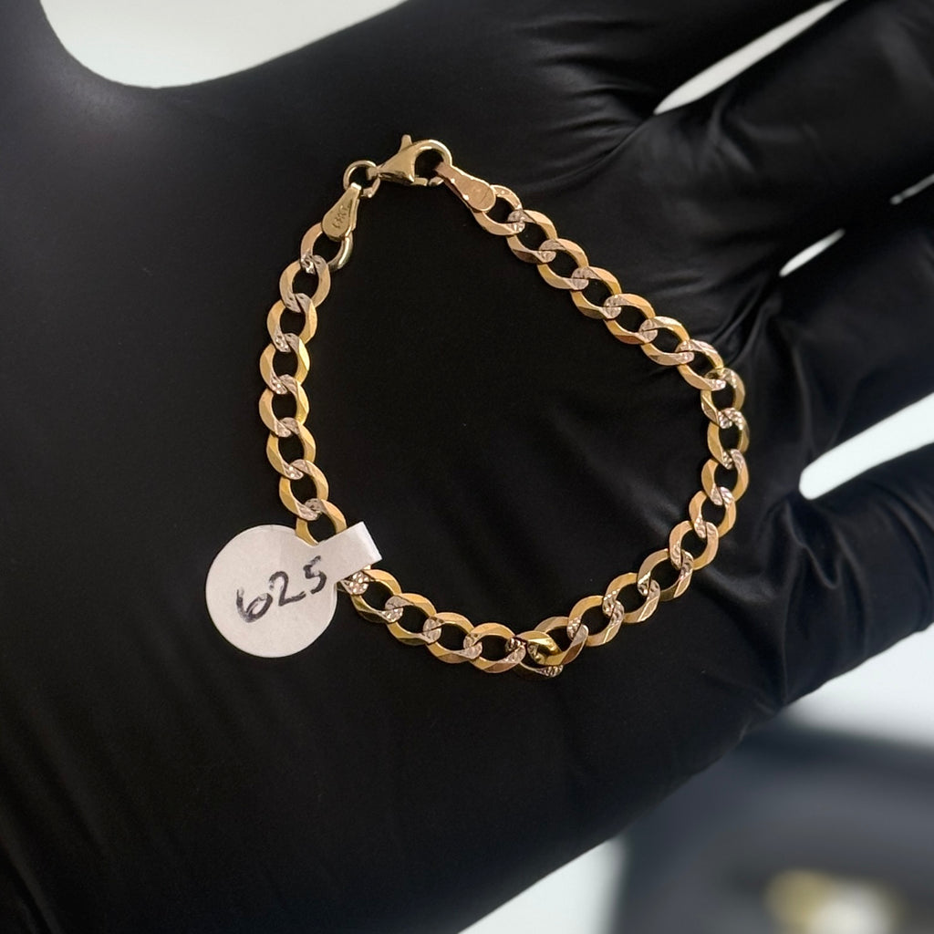 14k Gold Diamond Cut  Ladies Bracelet